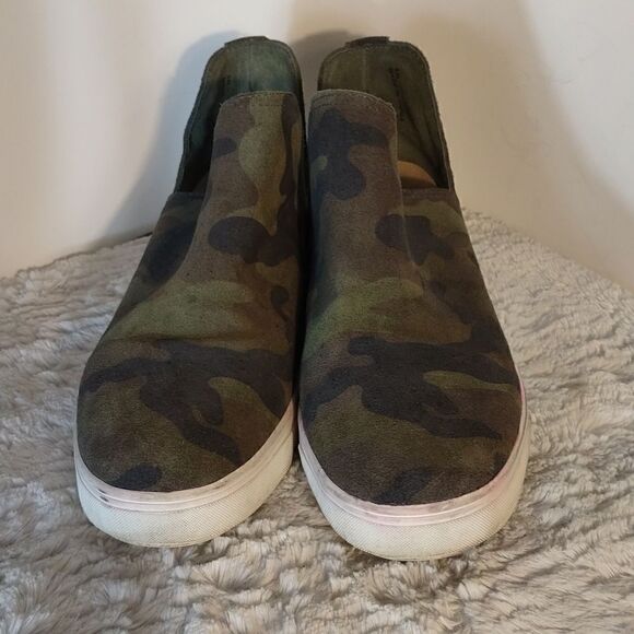 Steven by Steve Madden Camo Woman's Sneakers - Picture 2 of 6